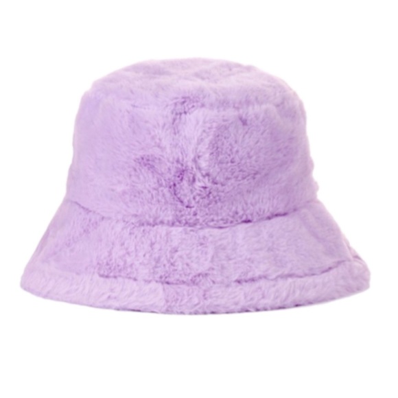 Accessories - NWOT Fuzzy Wuzzy Faux Fur Bucket Hat in Purple